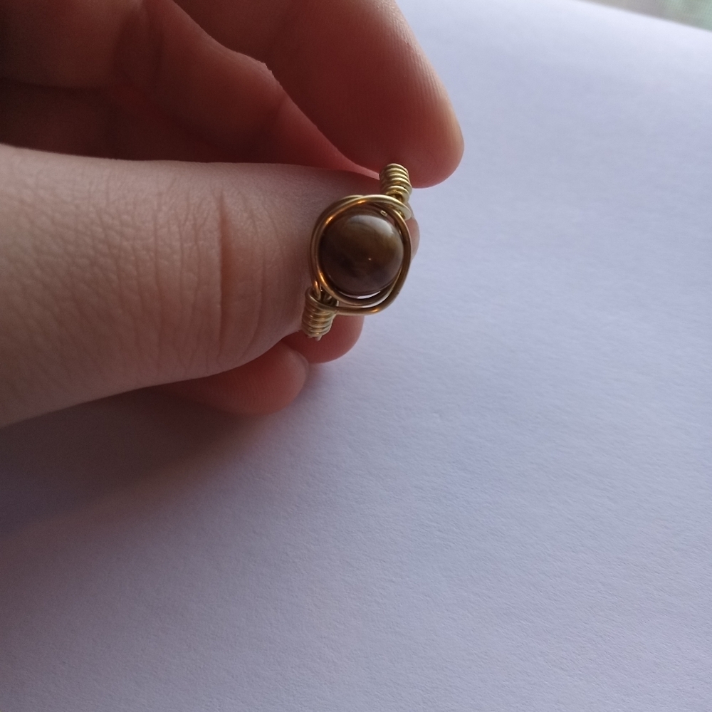 Tiger's eye stone wire wrapped ring size 8 - Picture 9 of 9
